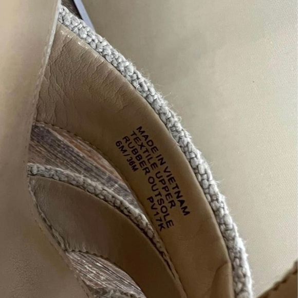 MK Berkeley Canvas Wedge Sandals - Picture 8 of 10